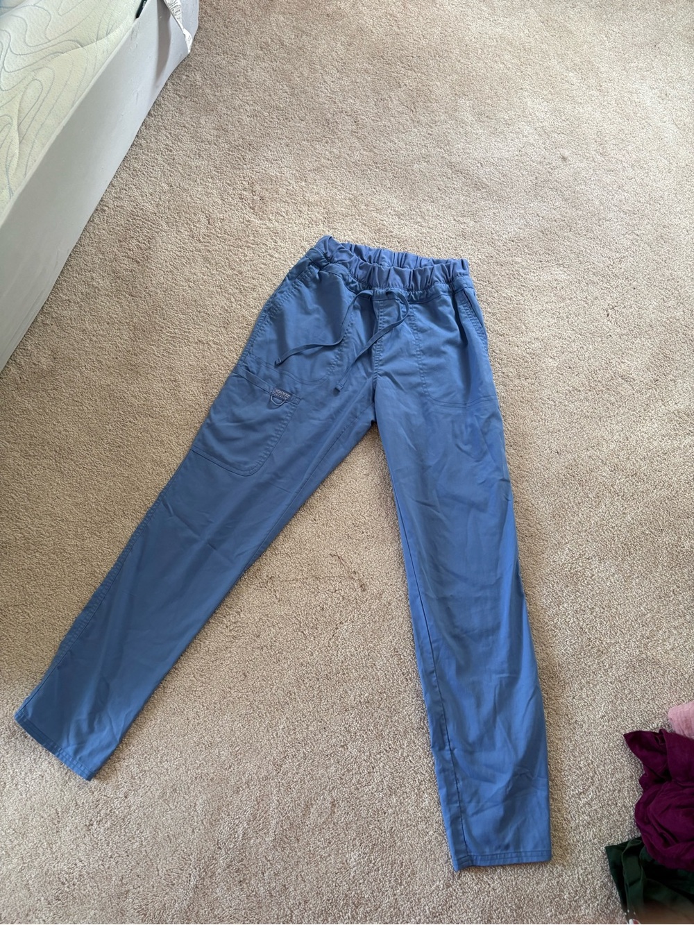 Cherokee scrub pant and top set